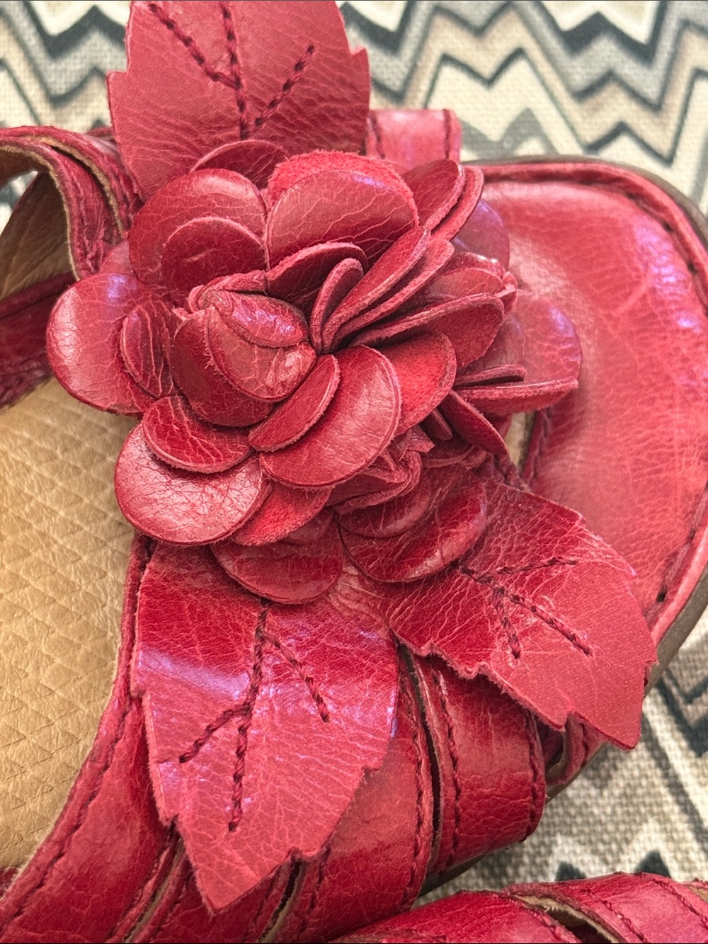 Born Women's Red Floral Leather slip on ankle strap heels - Picture 6 of 10